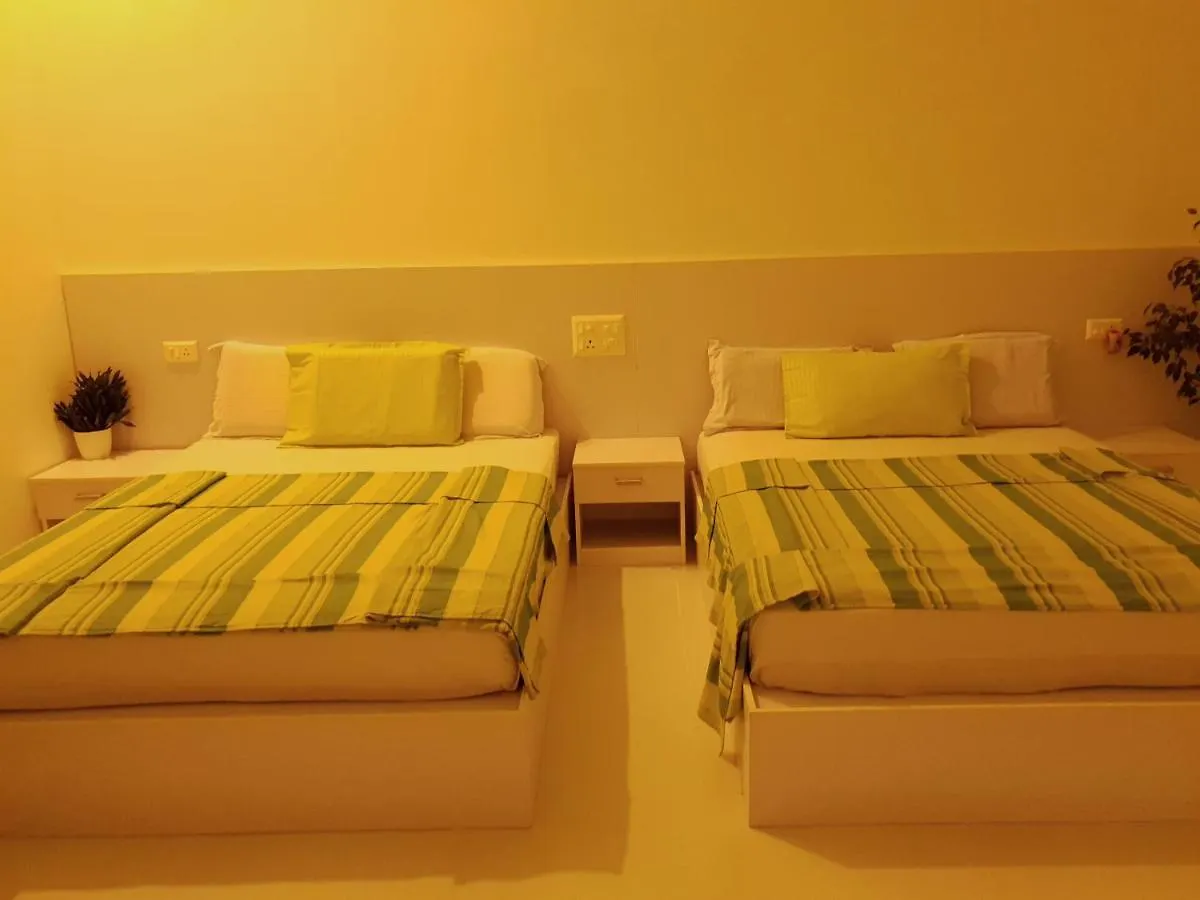 טריואנדרום Amritham Holidays Homestay Trivandrum 0*,  הודו